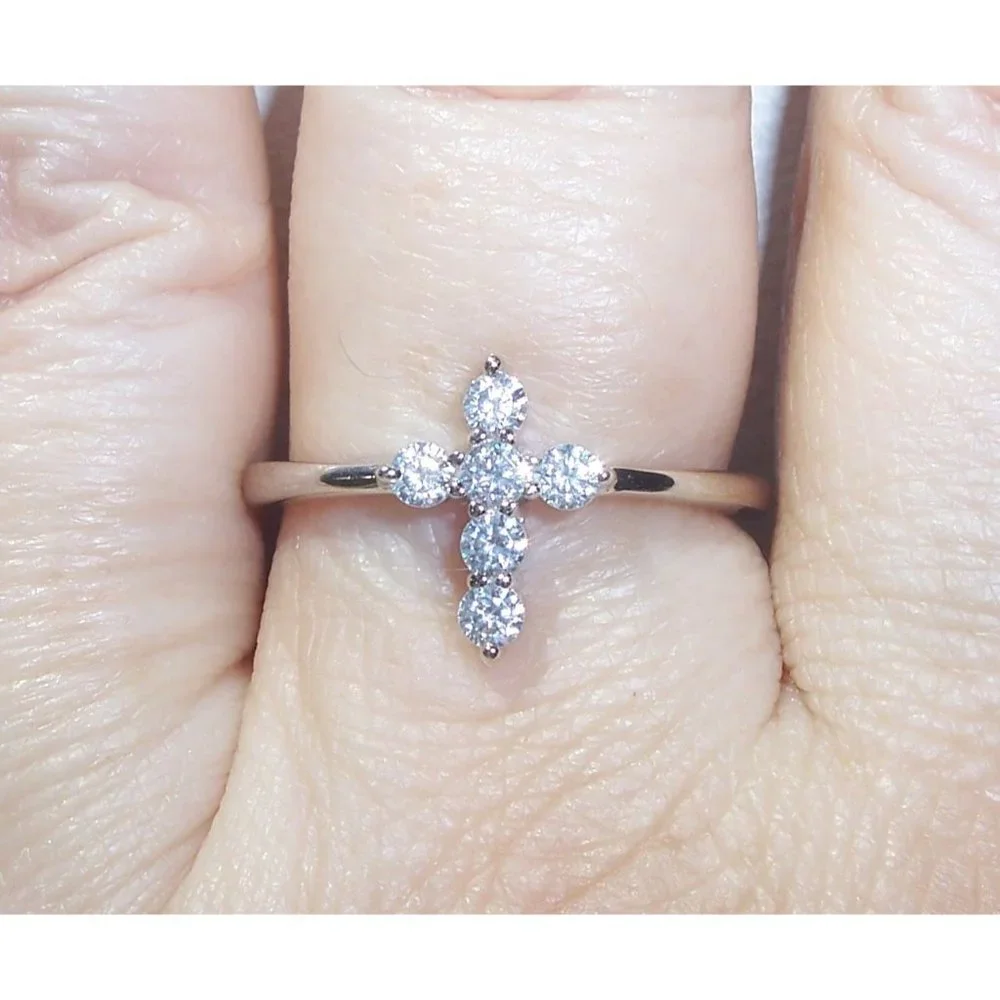 925 STERLING SILVER Dainty Cross Cubic Zirconia Ring - Picture 4 of 16